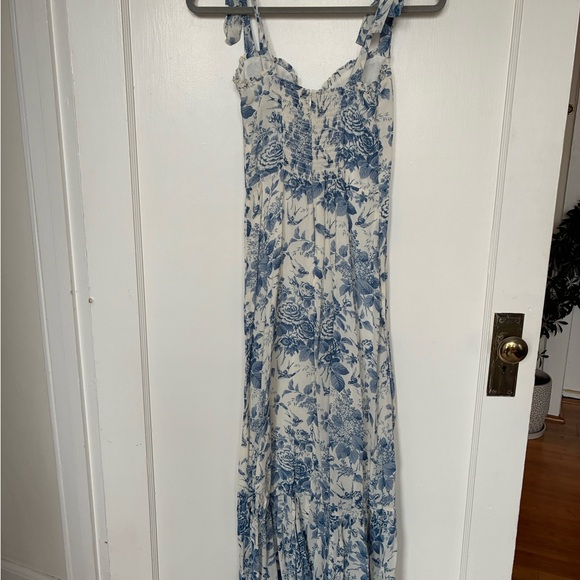 Reformation Nikita Dress in Pompadour - Picture 3 of 7